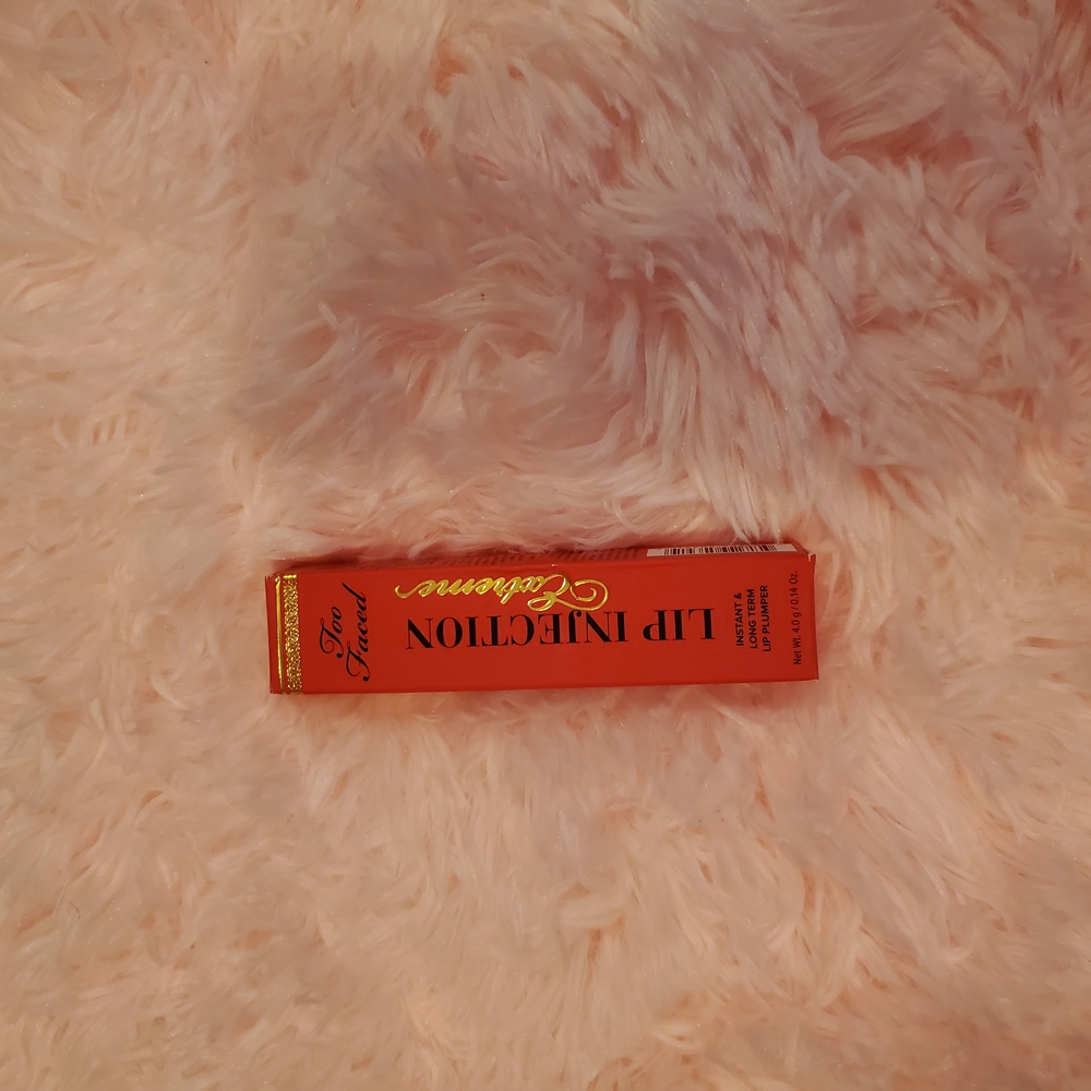 Too Faced Lip Injection Extreme